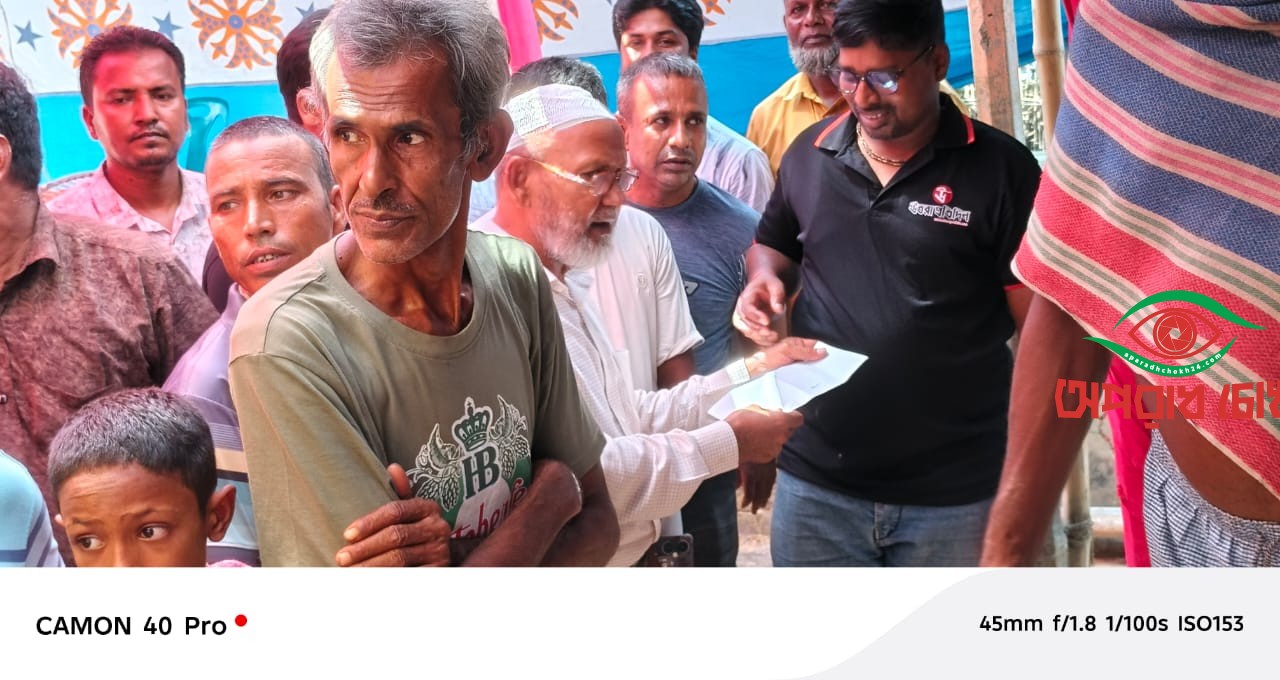  মোস্তাফিজুর রহমানের দুর্গাপূজা মন্ডপ পরিদর্শন 