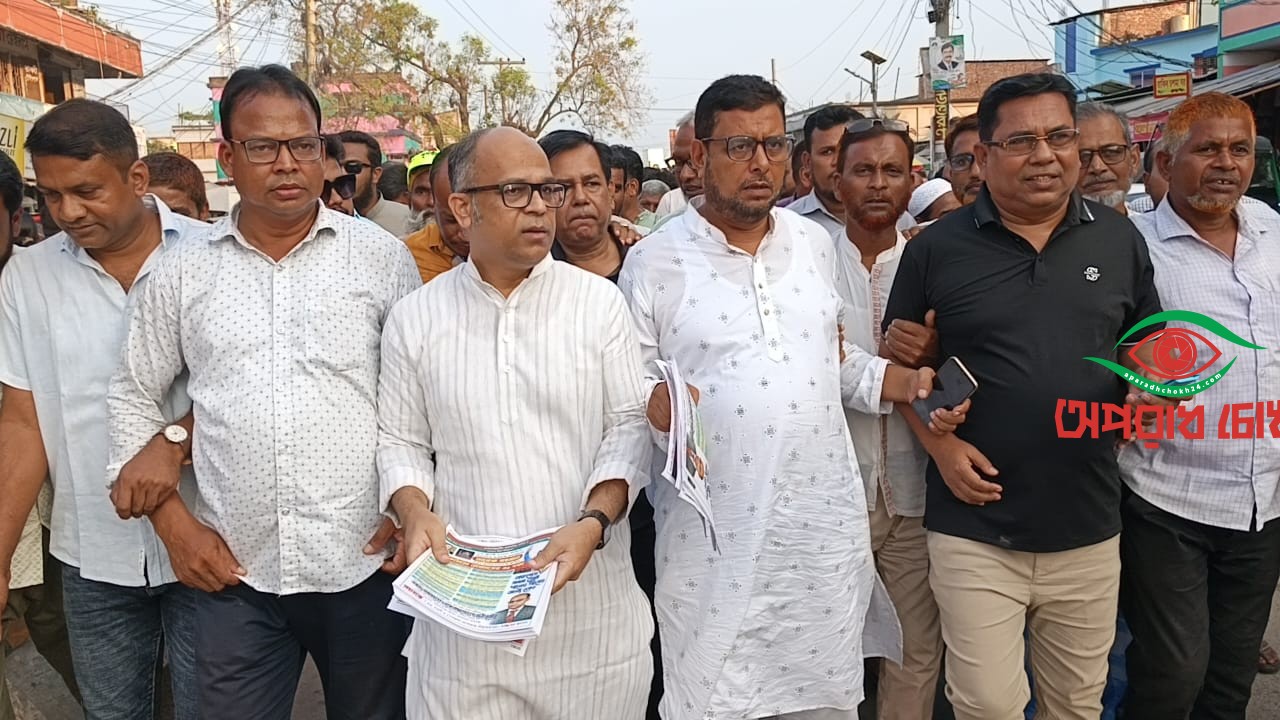 মোজাম্মেল চৌধুরীর গণসংযোগ ও লিফলেট বিতরণ