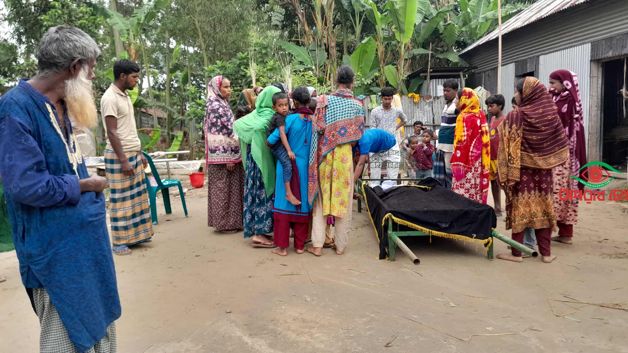 বকশীগঞ্জে গাছ থেকে পড়ে যুবকের মৃত্যু 