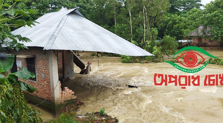 ফেনীতে শতাধিক গ্রাম প্লাবিত, পানিবন্দি দেড় লাখ মানুষ