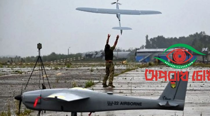 এক রাতে ইউক্রেনের ১০০ ড্রোন ঠেকিয়েছে রাশিয়া