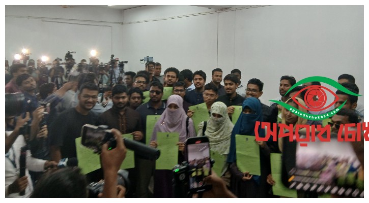 ডাকসুতে ভিপি পদে লড়বেন সাদিক