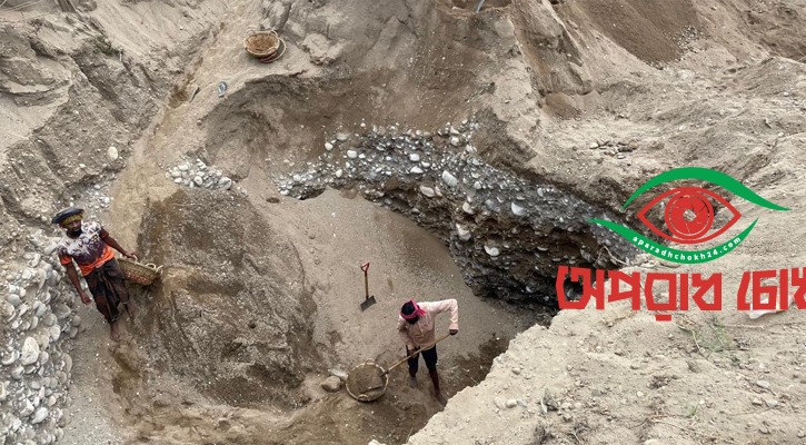 ডিসি-এসপির পকেটেও যেত পাথরলুটের টাকা!