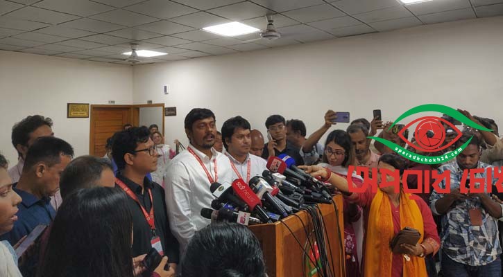 শাপলা প্রতীক থেকে সরছি না