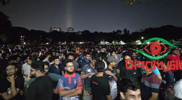 মধ্যরাতে উত্তাল বুয়েট