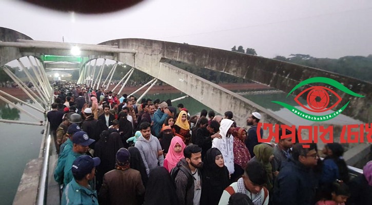 খালেদা জিয়ার কবর দেখতে মানুষের ঢল