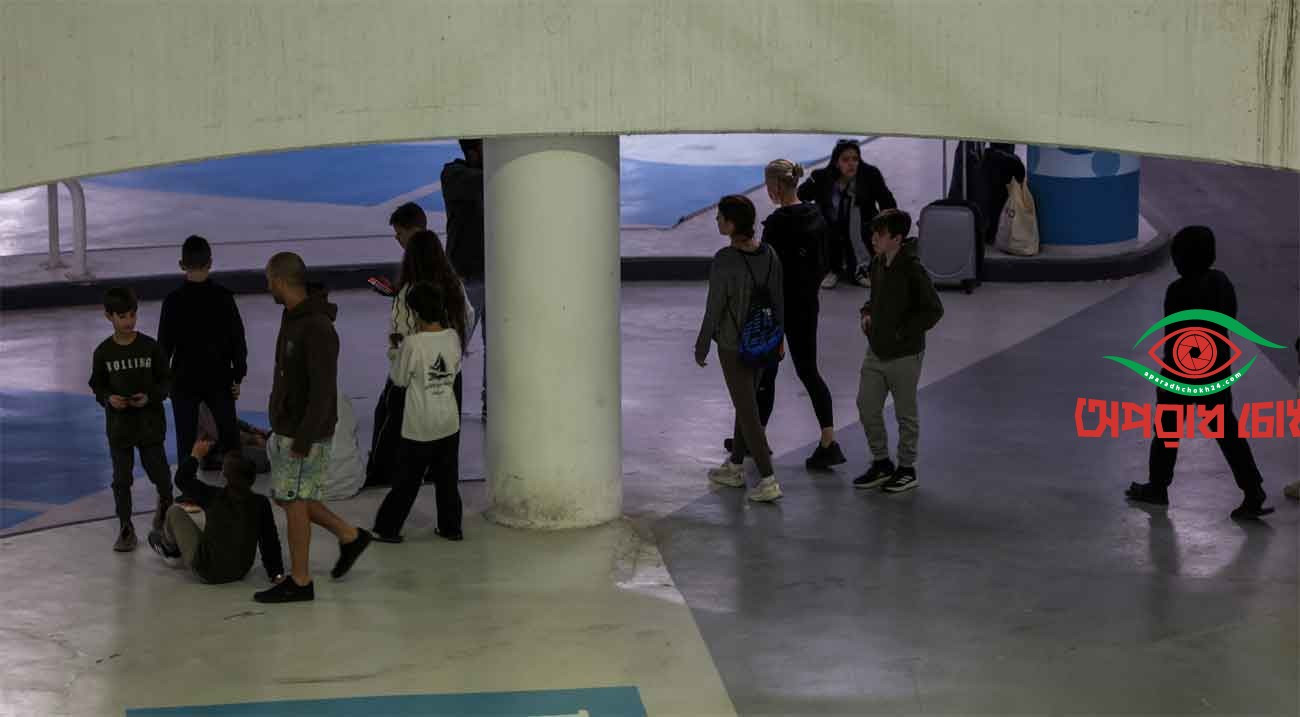 বিস্ফোরণে কেঁপে উঠল উত্তর ইসরায়েল