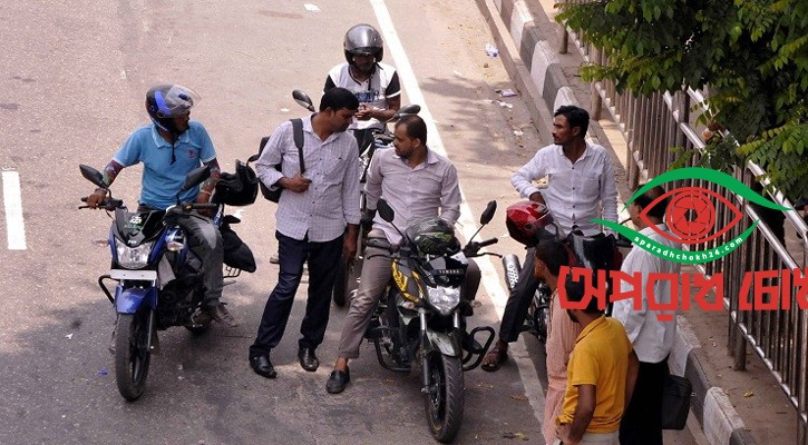 বাড়তি ভাড়ায় জিম্মি নগরবাসী