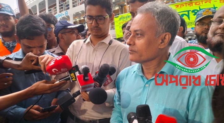 নির্ধারিত ভাড়ার চেয়েও কম নিচ্ছেন লঞ্চ মালিকরা