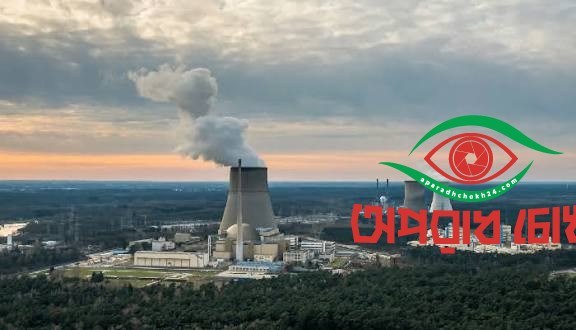 ধ্বংস করা হলো পারমাণবিক বিদ্যুৎ কেন্দ্রের দুটি কুলিং টাওয়ার