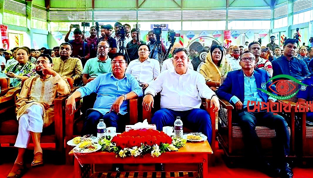 নতুন করে ১৪ টি বিমান ক্রয়ের চুক্তি 