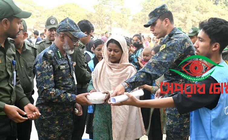 আগুনে ক্ষতিগ্রস্ত কড়াইলবাসীর জন্য জরুরি মানবিক সেবাকেন্দ্র চালু আনসার-ভিডিপির